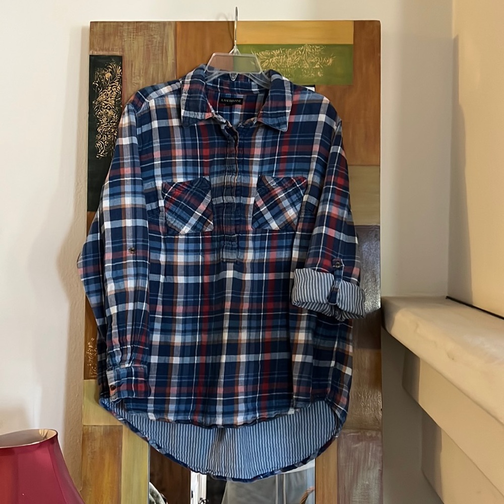 LANE BRYANT size 14/16 shirt